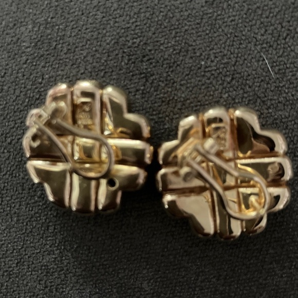 Brand New V. Mark Italy 925 Sterling Silver Gold Colored Weave W/Omega Back - Picture 6 of 6